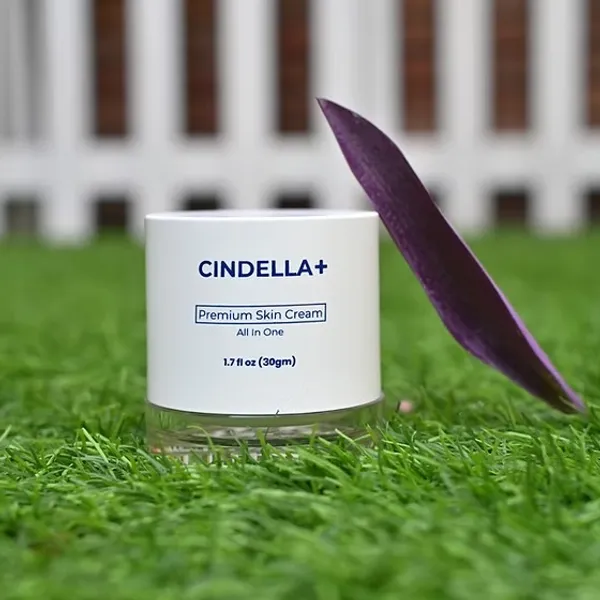 Bounty Bliss Cindella Plus Glutathione Korean Cream Dark Spot Remover skin feel softer & brightening For All Skin Types 30 GM — photo 2